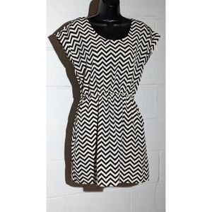 Candie's Chevron Print Dress Black White Cap Sleeve Casual Mini Dress Small